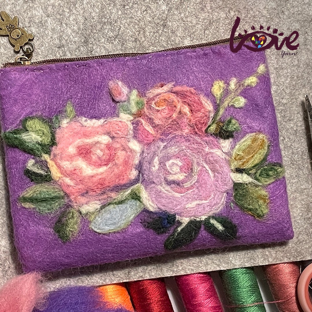Pink flowers zipper pouch