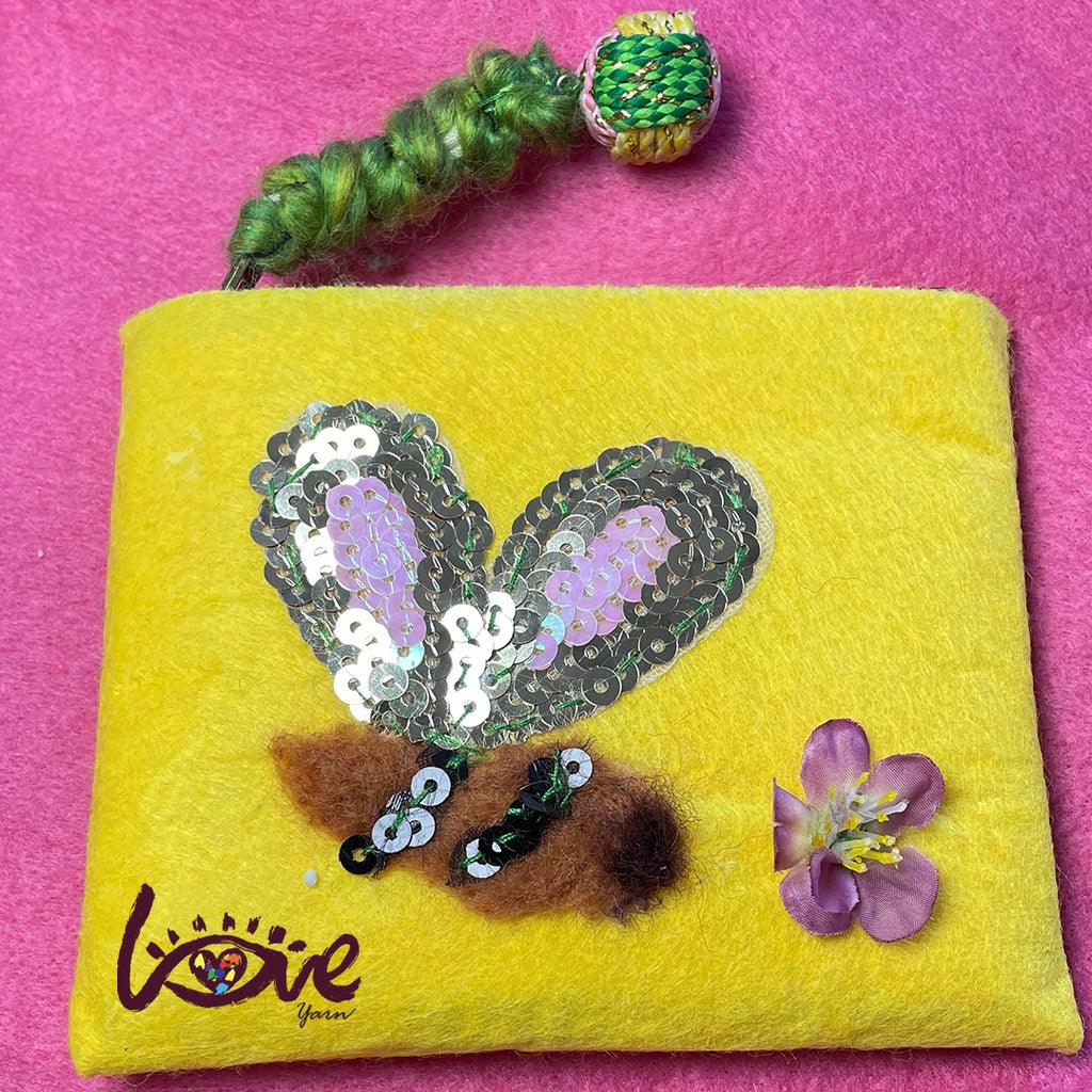 BEE in Love.