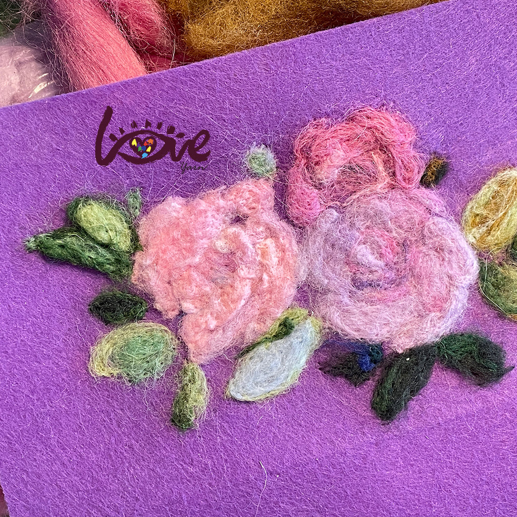 Pink flowers zipper pouch