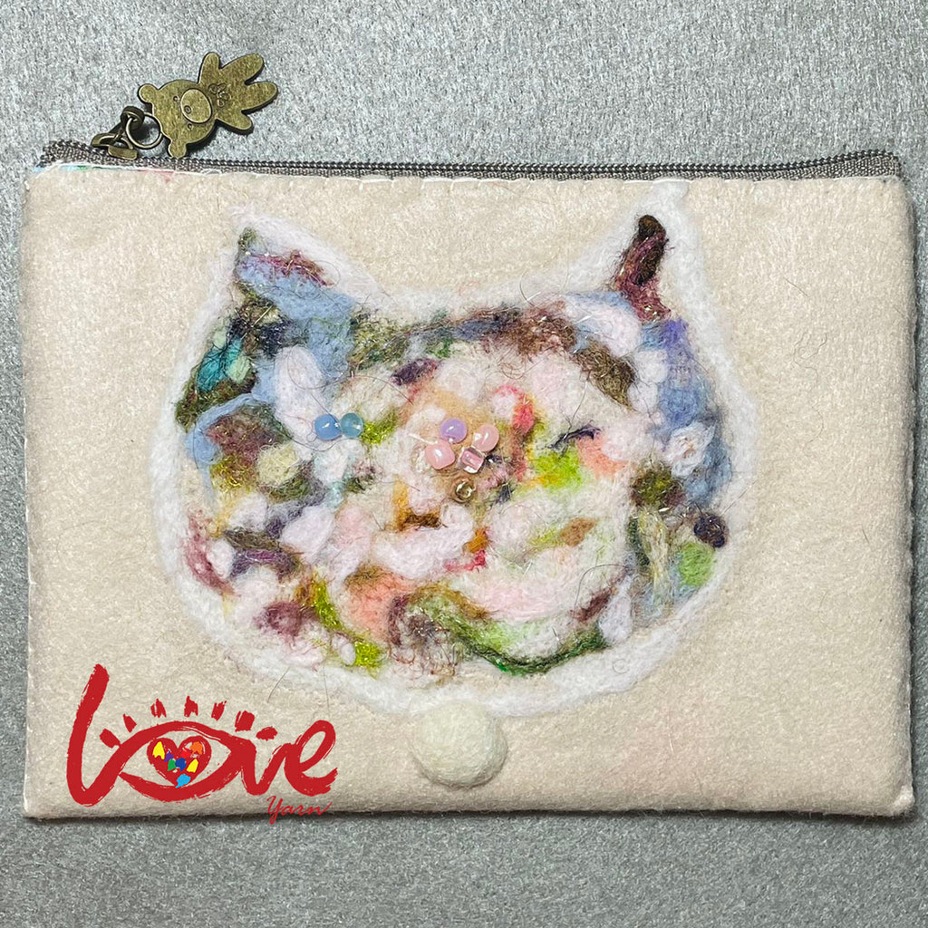 A word  in a wild flower (White cat)