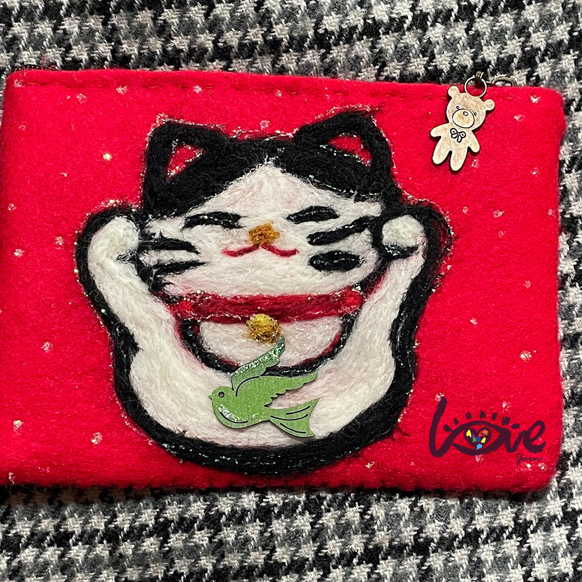 Happy cat red