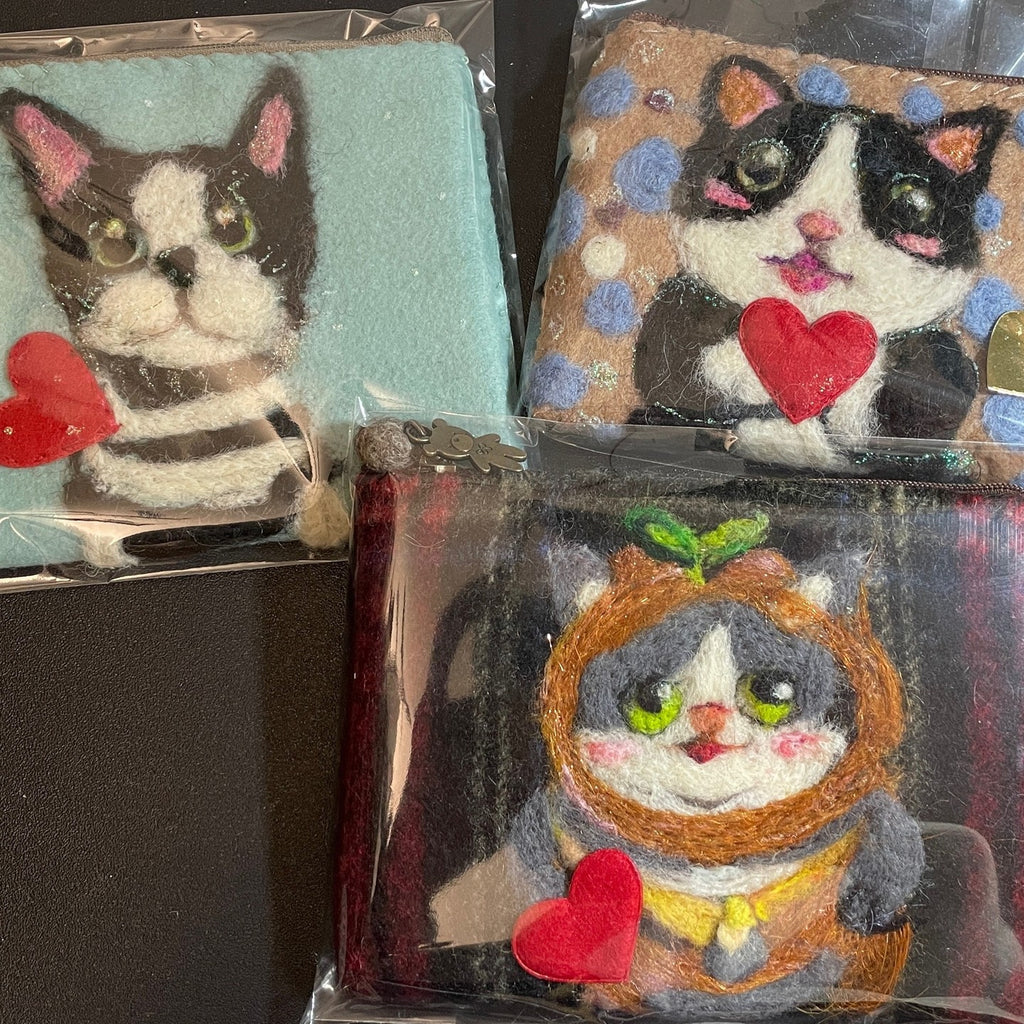 Cute cat with a sweet heart (Sprout on the head)